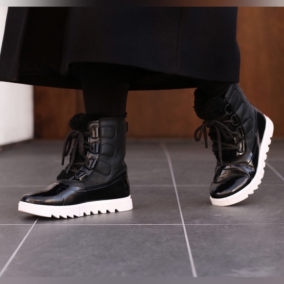 SOREL WOMEN'S JOAN OF ARCTIC™ NEXT LITE BOOT Size: 7.5 in Black Waterproof NWT. - Picture 14 of 15